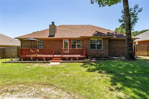 Exterior - 3905 Glen Flora Way, Fort Smith, AR 72908 photo 5 of 8