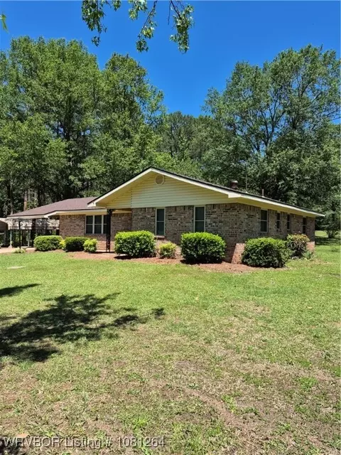 1382 6th St, Waldron, AR 72958 photo 3
