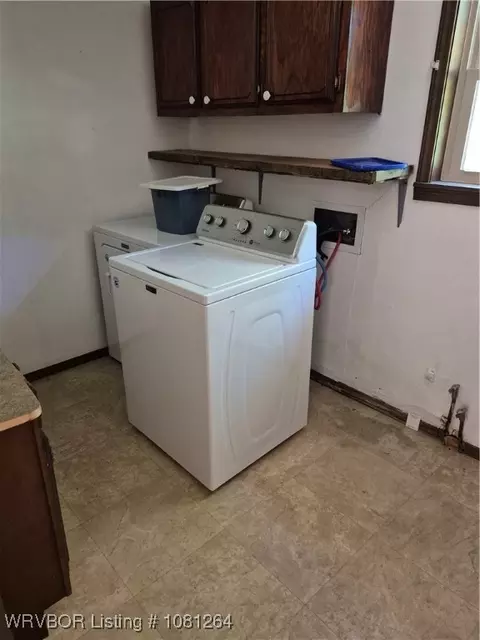 1382 6th St, Waldron, AR 72958 photo 33