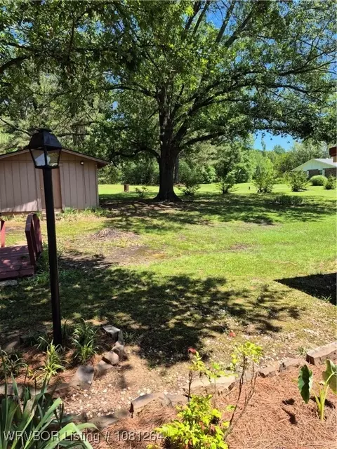 1382 6th St, Waldron, AR 72958 photo 6