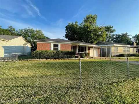 3924 Dean Dr, Fort Smith, AR 72904 photo 1
