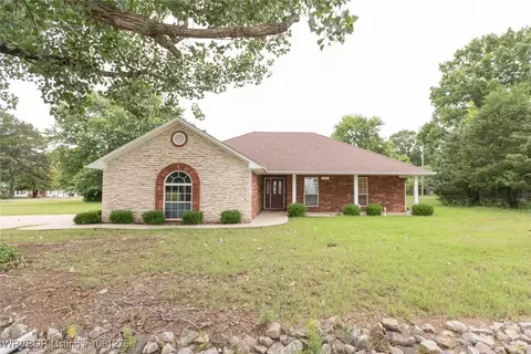 1401 Dogwood St, Sallisaw, OK 74955