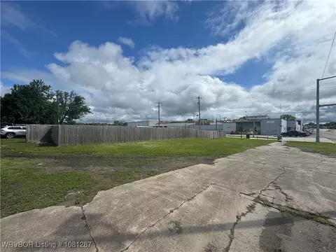 1700 Midland Blvd, Fort Smith, AR 72904
