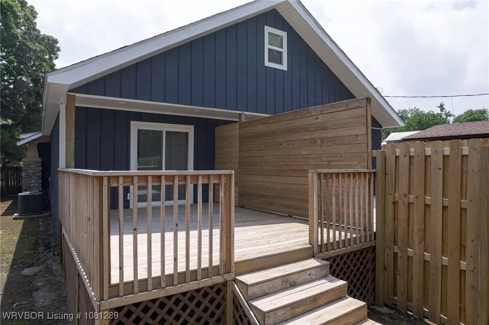 Exterior - 2705 Hardie Ave, Fort Smith, AR 72901 photo 2 of 4