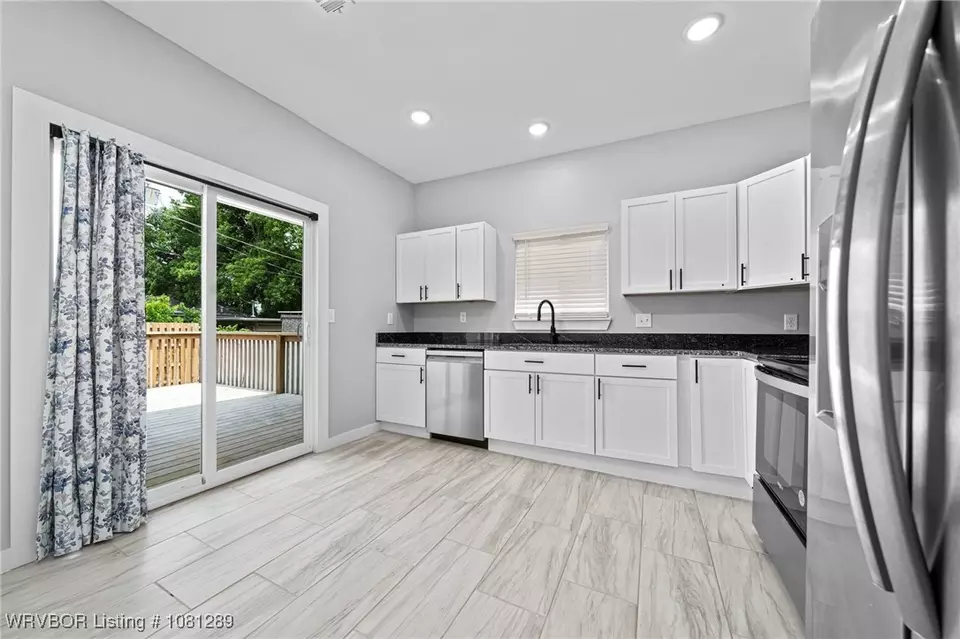 Kitchen - 2705 Hardie Ave, Fort Smith, AR 72901 photo 3 of 3