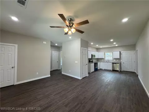 806 S Ada St, Muldrow, OK 74948 photo 2