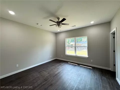 806 S Ada St, Muldrow, OK 74948 photo 7