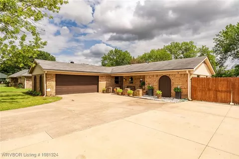 6416 Carthage St, Fort Smith, AR 72903 photo 2