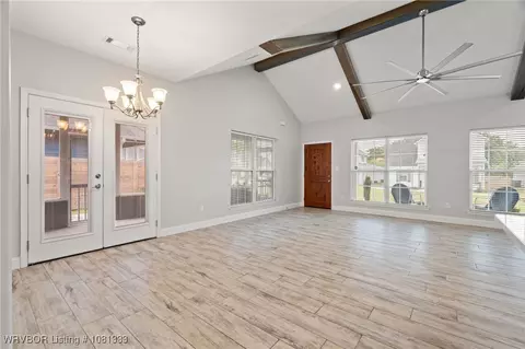Living - 1800 Ebbing Loop, Barling, AR 72923 photo 1 of 4