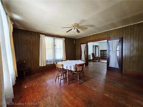 Dining - 313 W Main St, Paris, AR 72855 photo 2 of 2