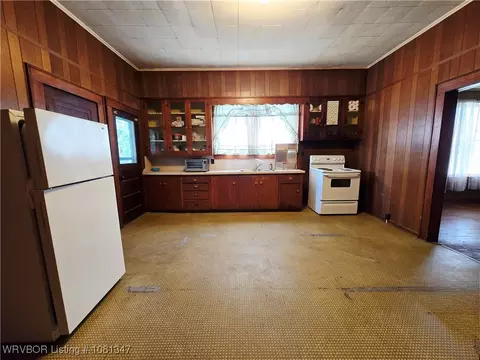Kitchen - 313 W Main St, Paris, AR 72855 photo 1 of 1