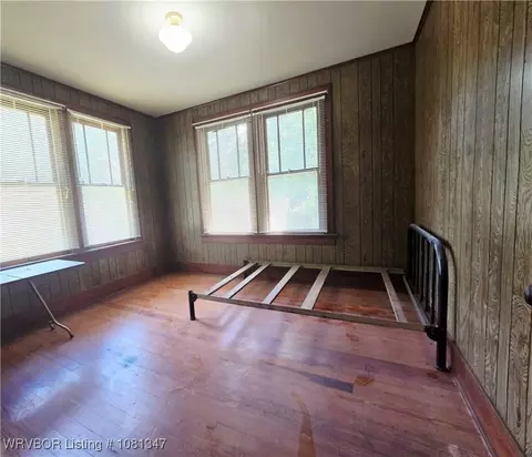Bedroom - 313 W Main St, Paris, AR 72855 photo 3 of 4