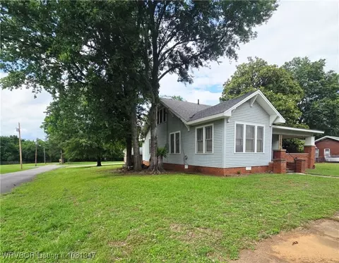 Exterior - 313 W Main St, Paris, AR 72855 photo 5 of 5
