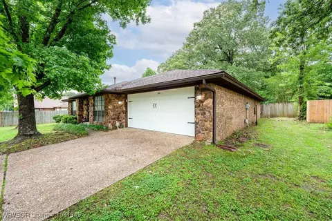 1810 Brooken Hl, Fort Smith, AR 72908 photo 2