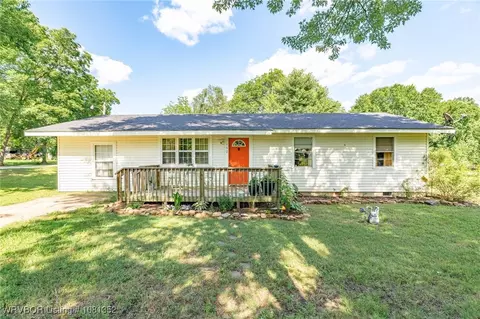 157 S Wood St, Magazine, AR 72943