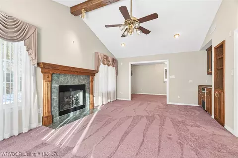 Living - 5701 Free Ferry Rd #29, Fort Smith, AR 72903 photo 2 of 3