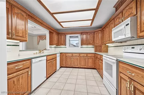 Kitchen - 5701 Free Ferry Rd #29, Fort Smith, AR 72903 photo 1 of 2