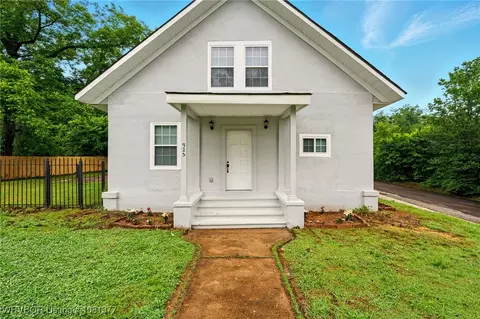 925 Cedar St, Van Buren, AR 72956