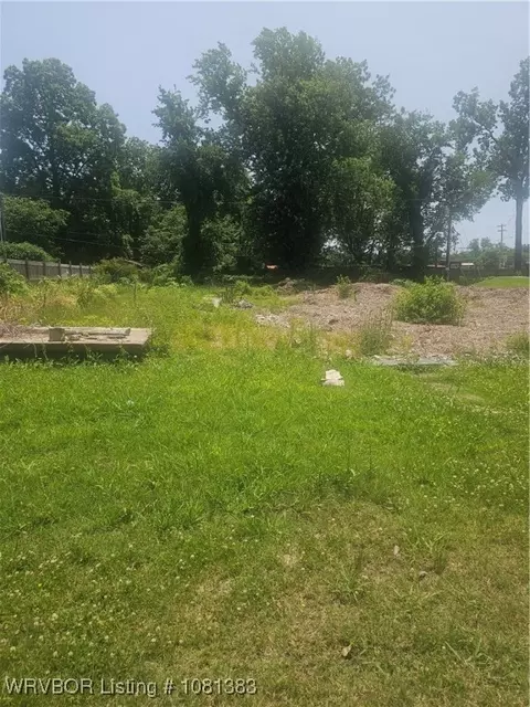 1712 N 12th St, Fort Smith, AR 72904