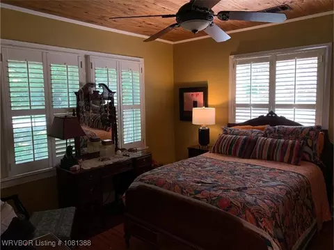 Bedroom - 44 Hiland Dr, Fort Smith, AR 72901 photo 5 of 6