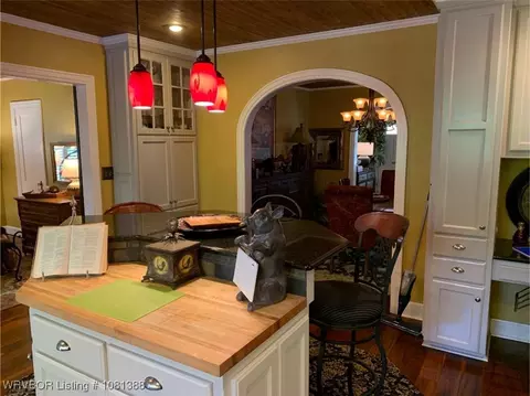 Kitchen - 44 Hiland Dr, Fort Smith, AR 72901 photo 3 of 4