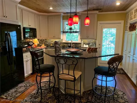 Kitchen - 44 Hiland Dr, Fort Smith, AR 72901 photo 4 of 4