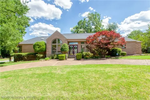 9008 Copper Oaks Ln, Fort Smith, AR 72903