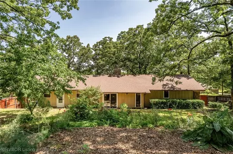 Exterior - 2900 Fincastle Dr, Fort Smith, AR 72908 photo 10 of 12