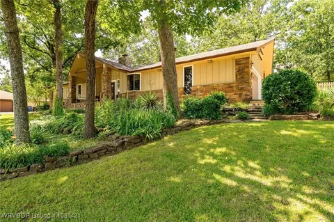 Exterior - 2900 Fincastle Dr, Fort Smith, AR 72908 photo 5 of 12