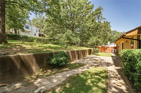 Exterior - 2900 Fincastle Dr, Fort Smith, AR 72908 photo 8 of 12