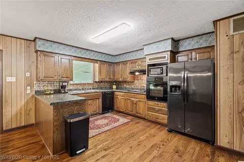 2219 N 55th Ln, Fort Smith, AR 72904 photo 9