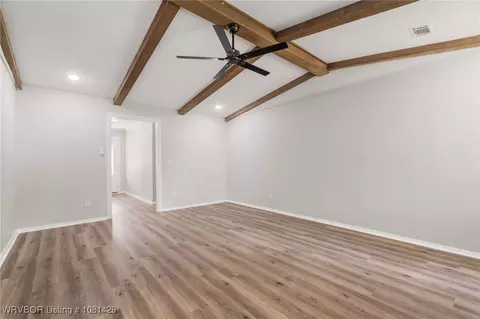 Living - 2800 97th Cir, Fort Smith, AR 72903 photo 4 of 5