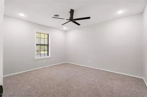Bedroom - 2800 97th Cir, Fort Smith, AR 72903 photo 2 of 4