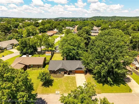View/Area - 2800 97th Cir, Fort Smith, AR 72903 photo 1 of 7