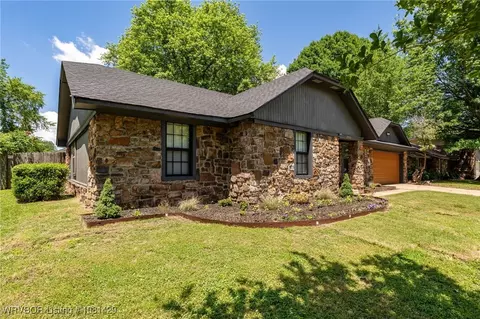Exterior - 2800 97th Cir, Fort Smith, AR 72903 photo 3 of 9