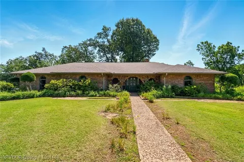 10900 Hunters Pt, Fort Smith, AR 72903 photo 2