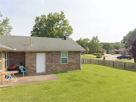 9608 Bryn Mawr Cir, Fort Smith, AR 72908 photo 4