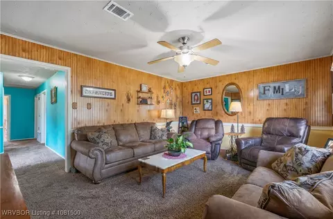 Living - 2901 Memphis St, Fort Smith, AR 72901 photo 1 of 4