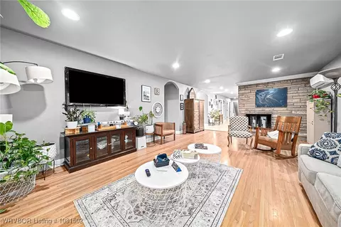 Living - 2121 Garner Ln, Fort Smith, AR 72901 photo 1 of 2