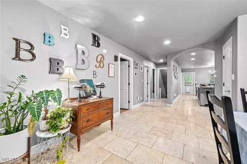 Entry Way - 2121 Garner Ln, Fort Smith, AR 72901 photo 2 of 6