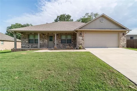 106 Stone Dr, Roland, OK 74954