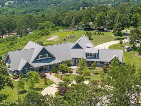 5926 W Skyview Cir, Van Buren, AR 72956