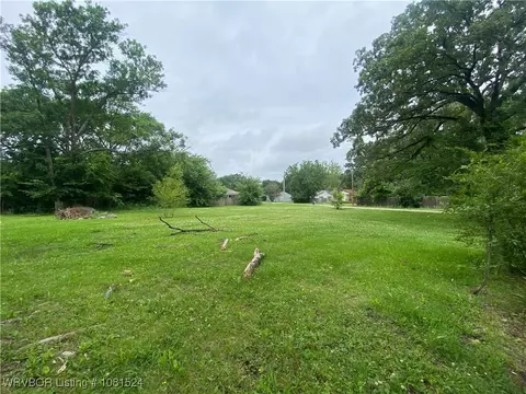 1000 W 2nd St, Heavener, OK 74937