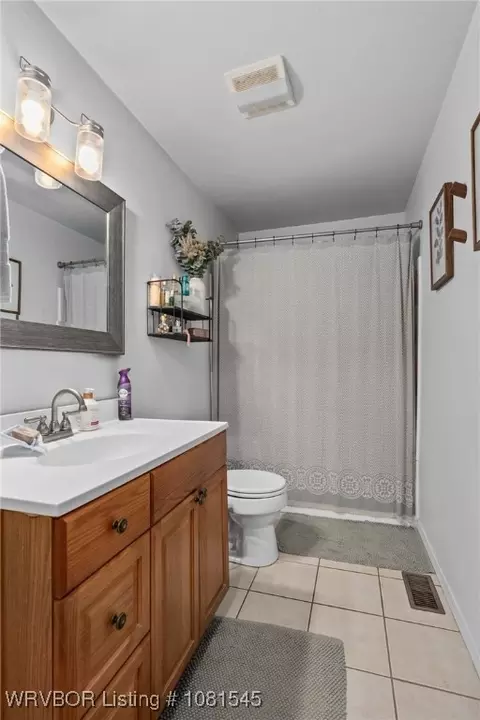 Bath - 3909 S Q St, Fort Smith, AR 72903 photo 1 of 2