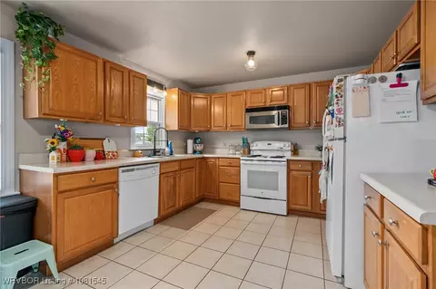 Kitchen - 3909 S Q St, Fort Smith, AR 72903 photo 1 of 2