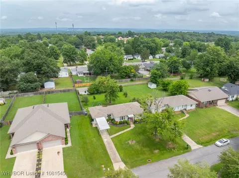 View/Area - 3909 S Q St, Fort Smith, AR 72903 photo 1 of 2