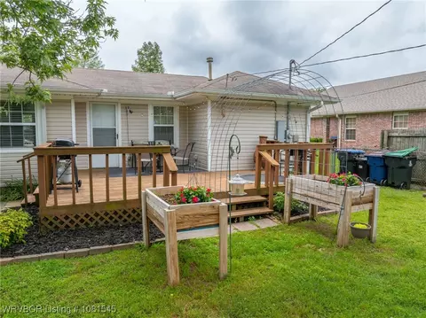 Exterior - 3909 S Q St, Fort Smith, AR 72903 photo 2 of 13