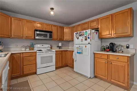 Kitchen - 3909 S Q St, Fort Smith, AR 72903 photo 2 of 2