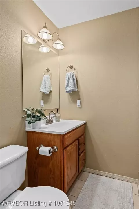 Bath - 3909 S Q St, Fort Smith, AR 72903 photo 2 of 2