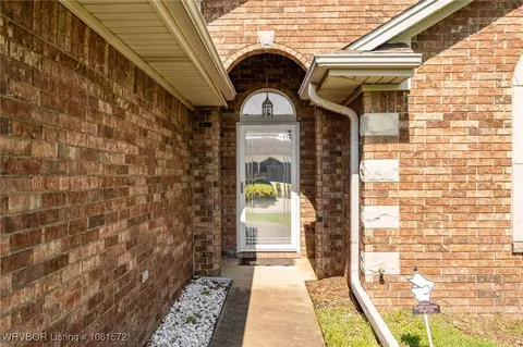 Entry Way - 7004 Millennium Dr, Fort Smith, AR 72916 photo 1 of 3